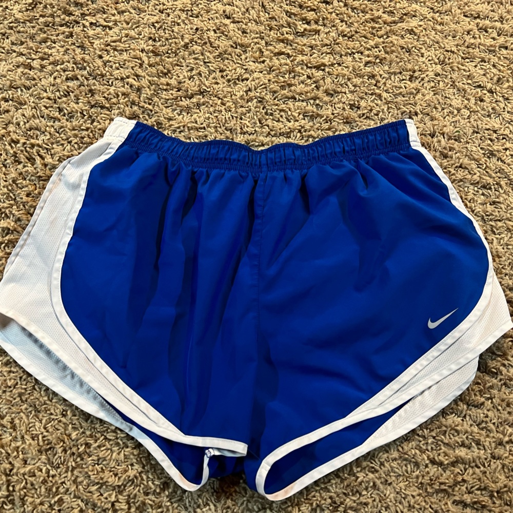 NIKE shorts- XL